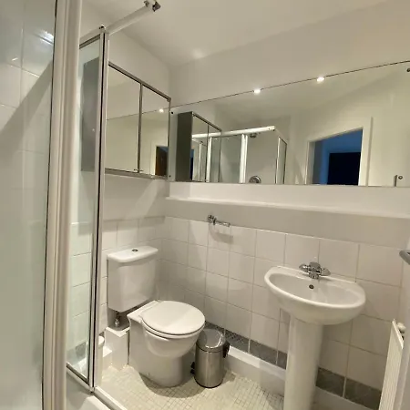 Large 5-Bed City Centre Townhouse With Secure Parking Manchester Exterior photo