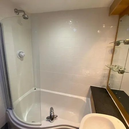 Large 5-Bed City Centre Townhouse With Secure Parking Manchester Exterior photo